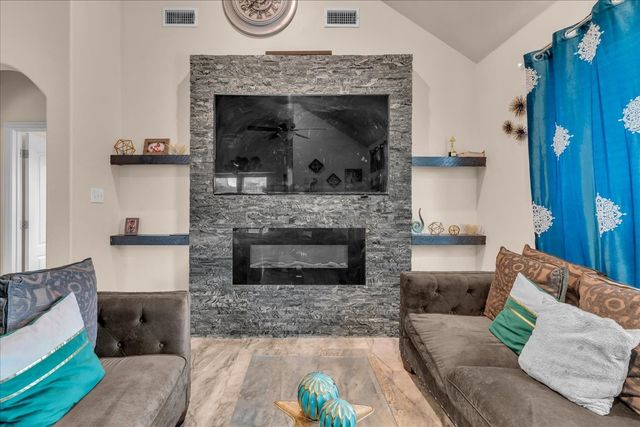 1302 Torrington Lane, Forney, TX 75126