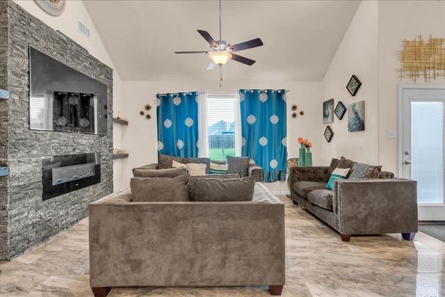 1302 Torrington Lane, Forney, TX 75126