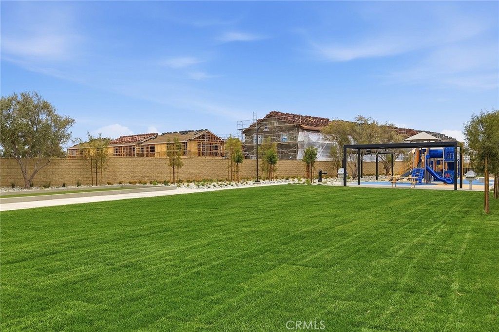 Image 4 of property listing at 33535 Mission Trail #64, Lake Elsinore, CA 92530