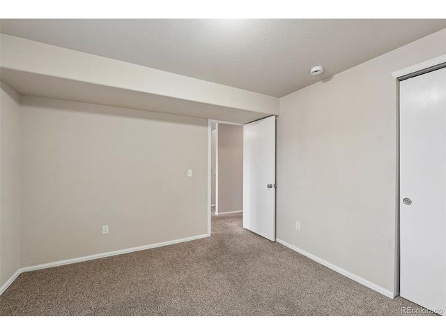 6585 Sonny Blue Dr, Colorado Springs, CO 80923