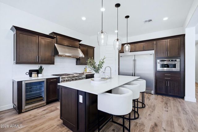 2525 E PLEASANT Lane, Phoenix, AZ 85042