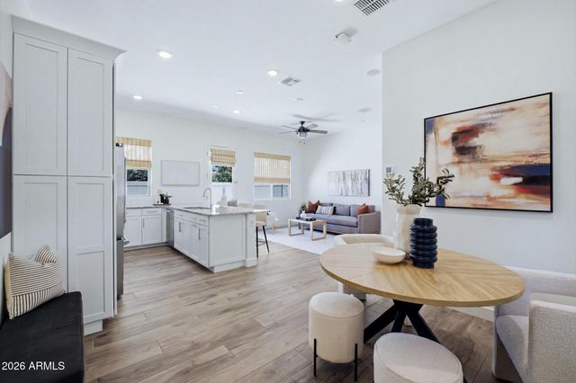 2525 E PLEASANT Lane, Phoenix, AZ 85042