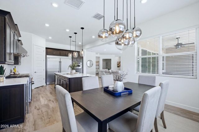 2525 E PLEASANT Lane, Phoenix, AZ 85042
