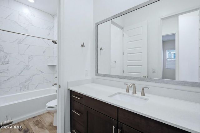2525 E PLEASANT Lane, Phoenix, AZ 85042