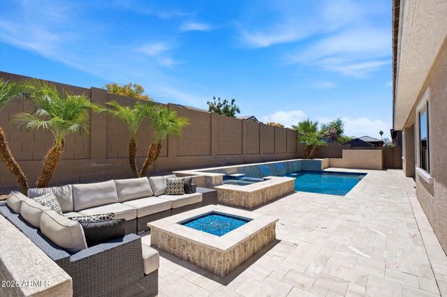 2525 E PLEASANT Lane, Phoenix, AZ 85042