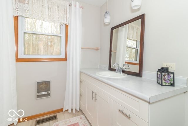 1956 W Us Highway 36, Middletown, IN 47356