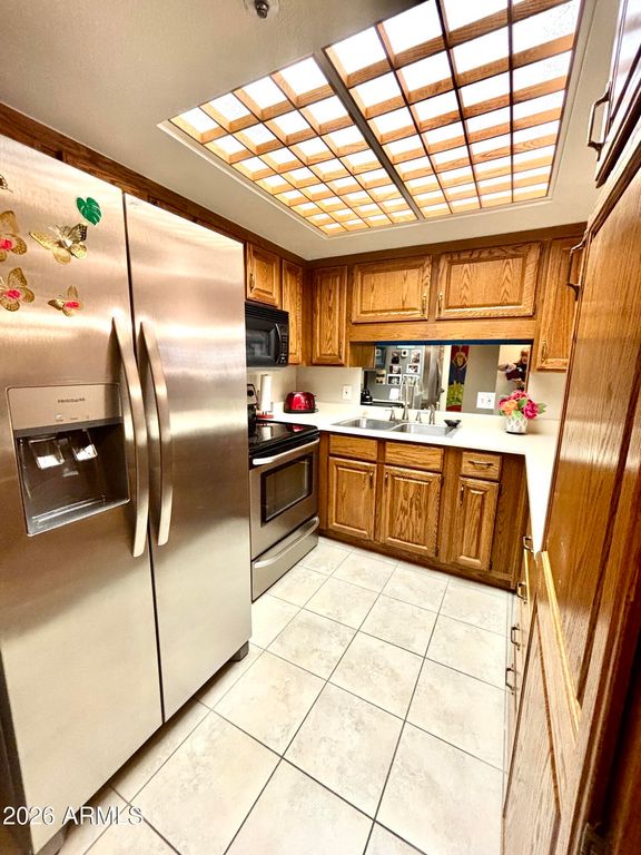 10330 W THUNDERBIRD Boulevard A138, Sun City, AZ 85351 — exterior