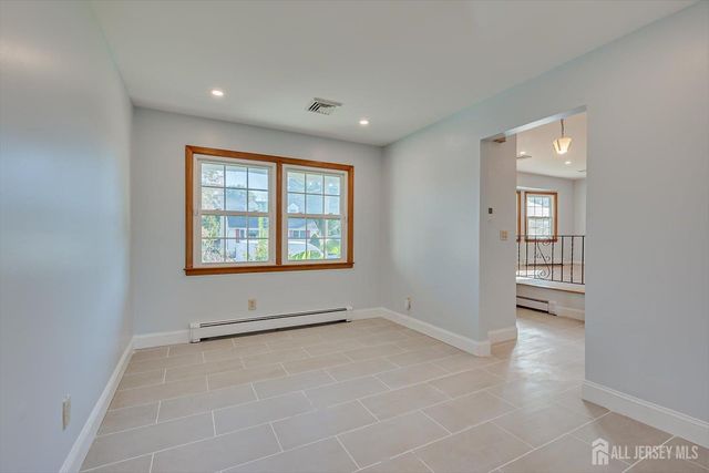 932 Eva Street, Piscataway, NJ 08854