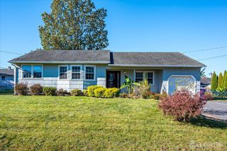 932 Eva Street, Piscataway, NJ 08854