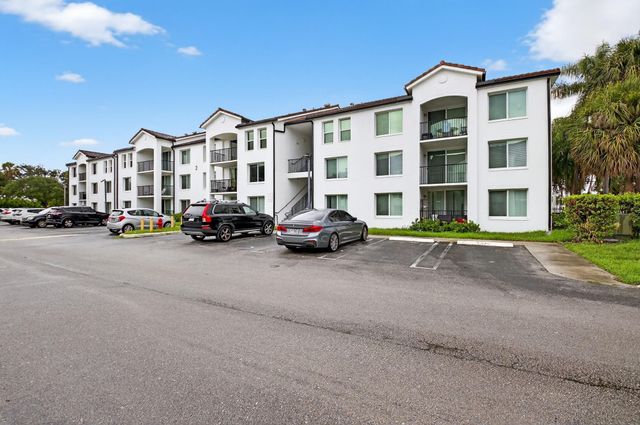 224 Villa Circle 224, Boynton Beach, FL 33435