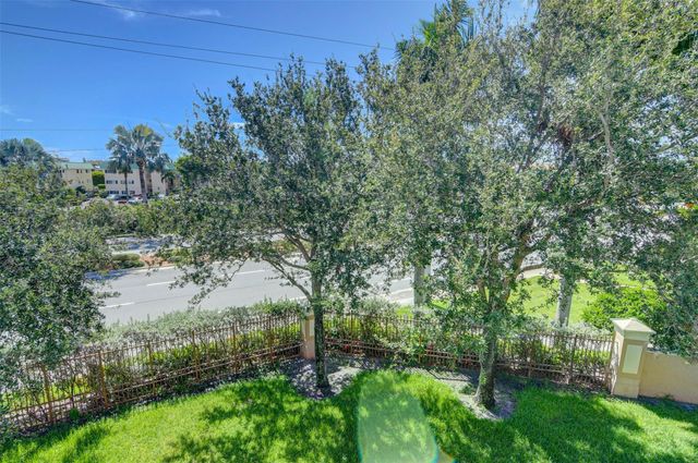 224 Villa Circle 224, Boynton Beach, FL 33435