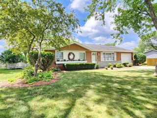 2933 79th Place W, Merrillville, IN 46410