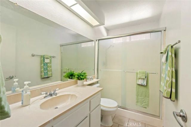 1489 S Palm Avenue, Hemet, CA 92543
