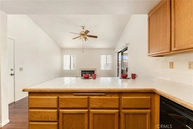 1489 S Palm Avenue, Hemet, CA 92543