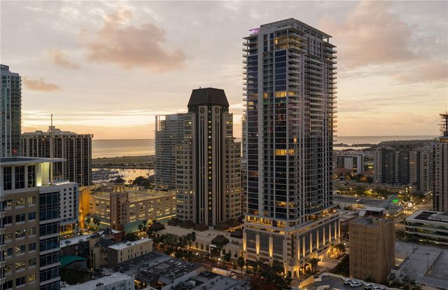 275 1ST AVENUE S 3501, St Petersburg, FL 33701