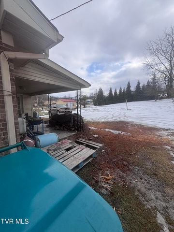 27282 Lee Highway, Abingdon, VA 24211