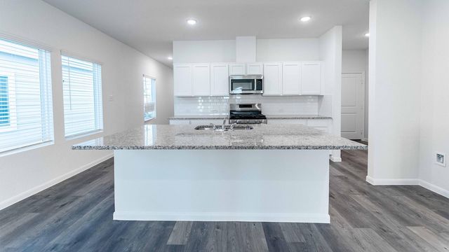 504 Estuary DR, Maxwell, TX 78656