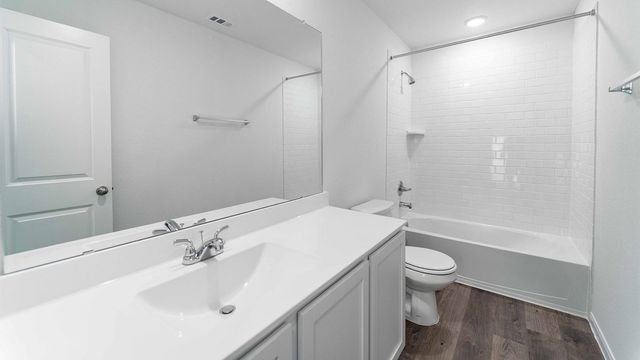 504 Estuary DR, Maxwell, TX 78656