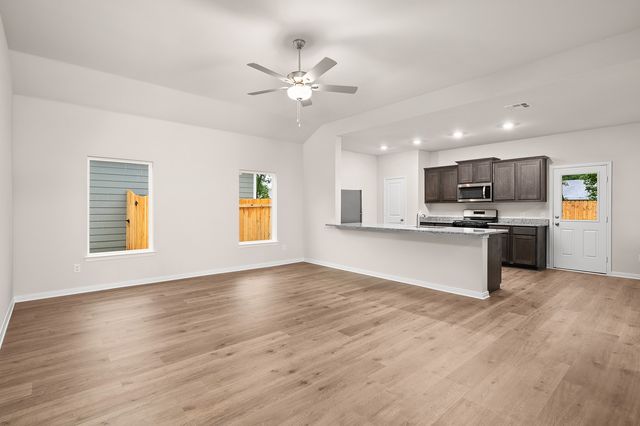 213 Southgate Drive, Terrell, TX 75160