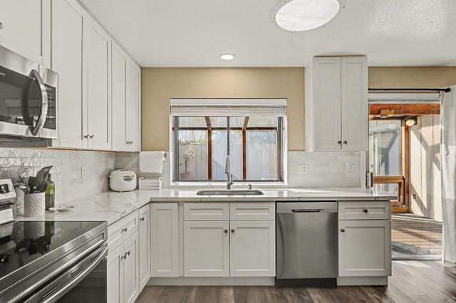 1804 Laurel Oak Dr, Modesto, CA 95354