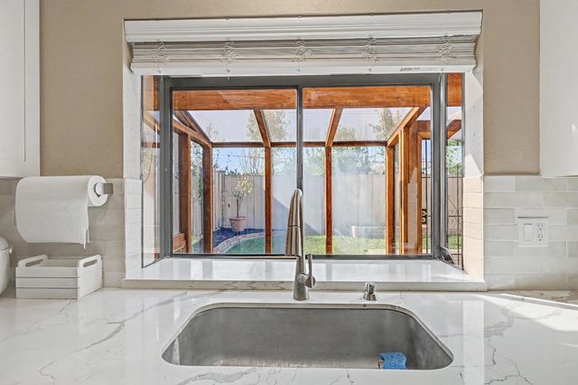 1804 Laurel Oak Dr, Modesto, CA 95354