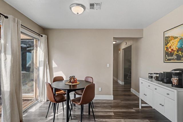 1804 Laurel Oak Dr, Modesto, CA 95354