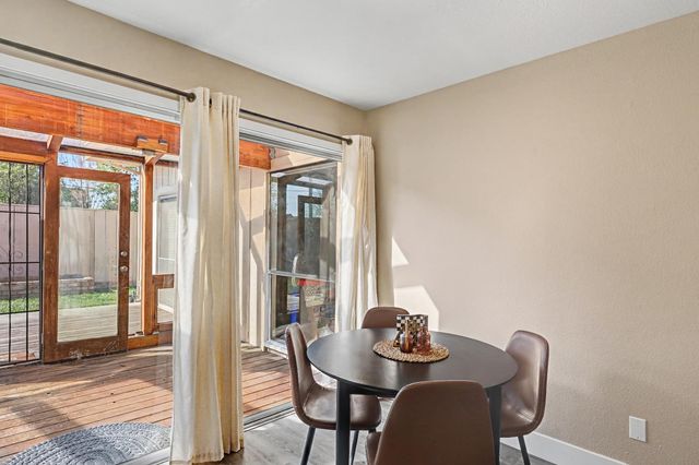 1804 Laurel Oak Dr, Modesto, CA 95354