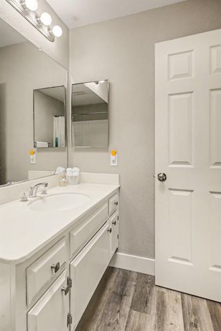 1804 Laurel Oak Dr, Modesto, CA 95354