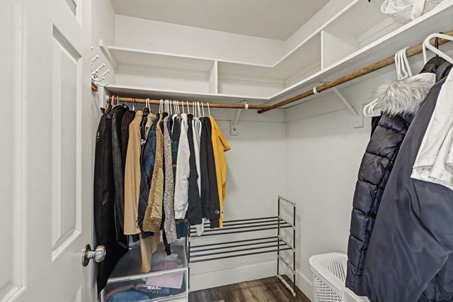 1804 Laurel Oak Dr, Modesto, CA 95354