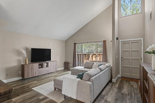 1804 Laurel Oak Dr, Modesto, CA 95354