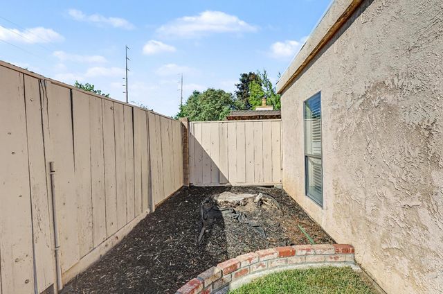 1804 Laurel Oak Dr, Modesto, CA 95354