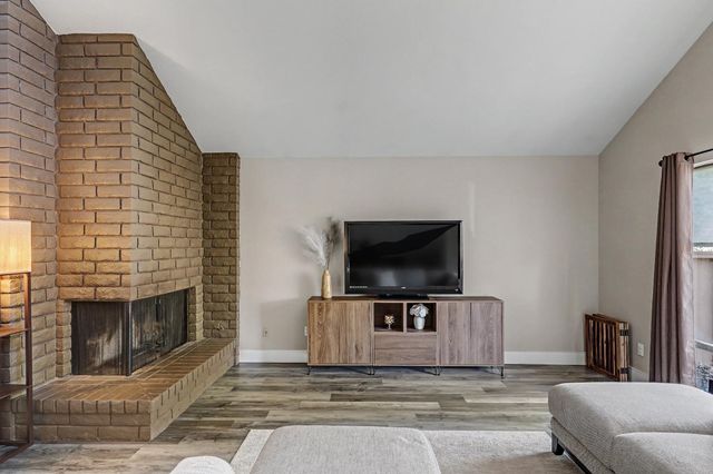 1804 Laurel Oak Dr, Modesto, CA 95354