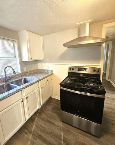 2919 Letulle, Bay City, TX 77414