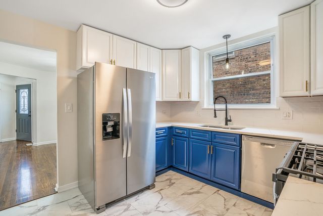 7604 S CAMPBELL Avenue, Chicago, IL 60652