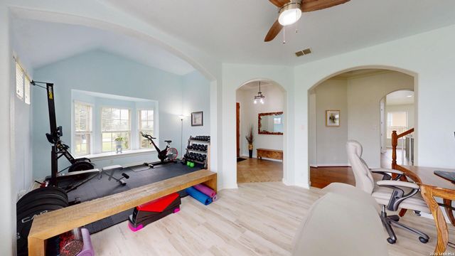 10111 Shallow Bank, Converse, TX 78109