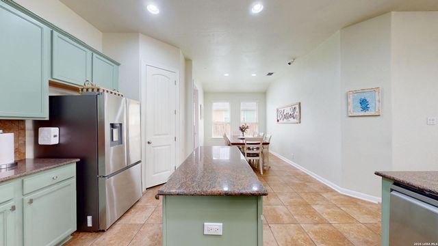 10111 Shallow Bank, Converse, TX 78109
