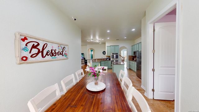 10111 Shallow Bank, Converse, TX 78109
