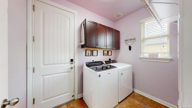 10111 Shallow Bank, Converse, TX 78109