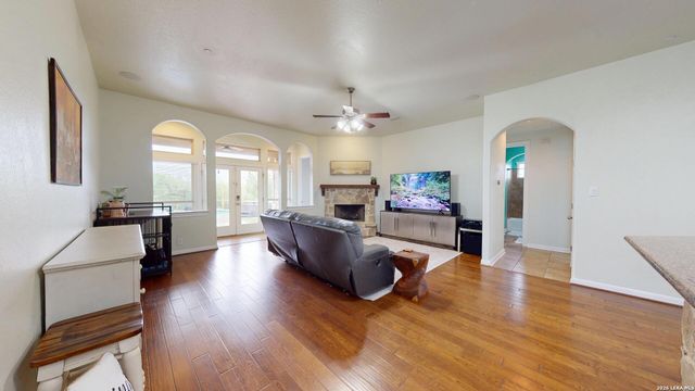 10111 Shallow Bank, Converse, TX 78109