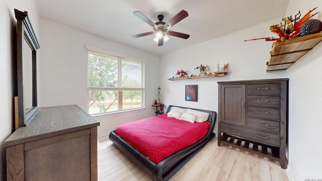 10111 Shallow Bank, Converse, TX 78109