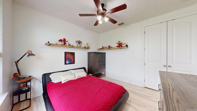 10111 Shallow Bank, Converse, TX 78109