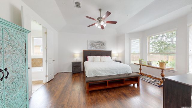 10111 Shallow Bank, Converse, TX 78109