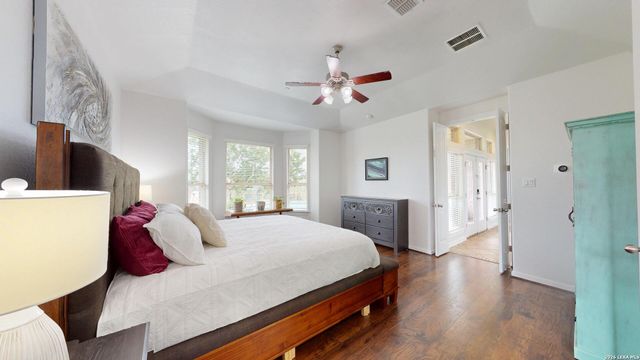 10111 Shallow Bank, Converse, TX 78109