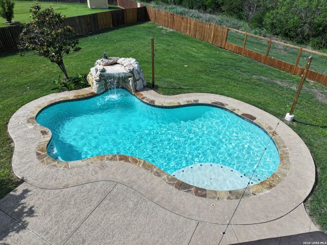 10111 Shallow Bank, Converse, TX 78109