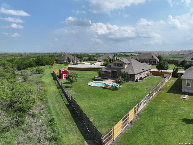 10111 Shallow Bank, Converse, TX 78109