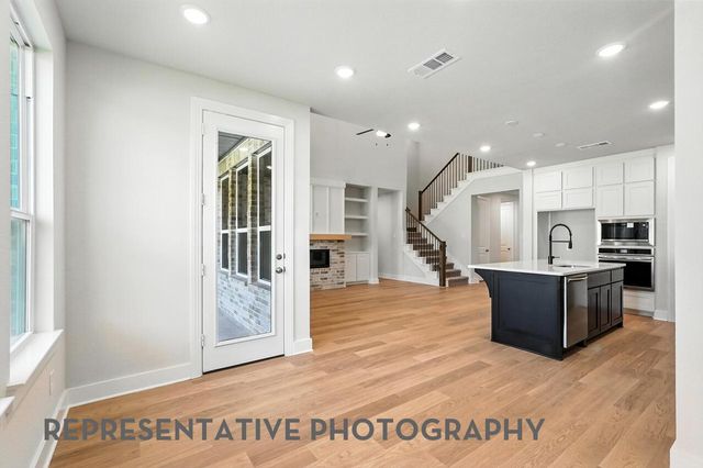 8916 Golden Lion DR, Austin, TX 78744