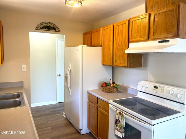 7690 Carlyle Drive, Reno, NV 89506