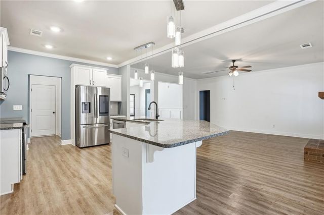 95 Hawthorn Lane, Covington, GA 30014