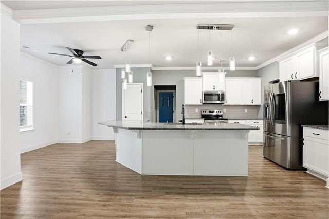 95 Hawthorn Lane, Covington, GA 30014