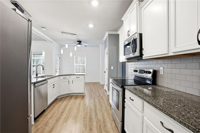 95 Hawthorn Lane, Covington, GA 30014